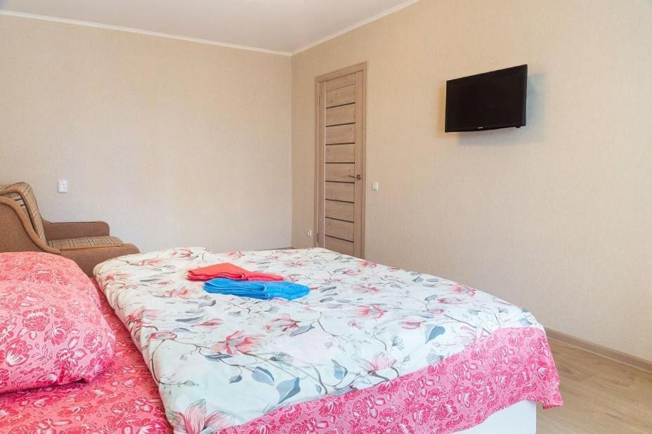 Ferienwohnung Двухкомнатная На Оболоне Kiew Exterior foto